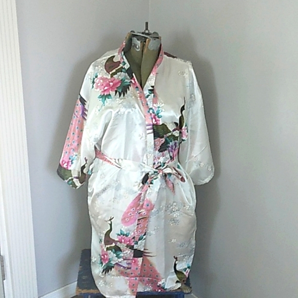 JAPANESE PEACOCK KIMONO WOMANS M - Picture 1 of 7